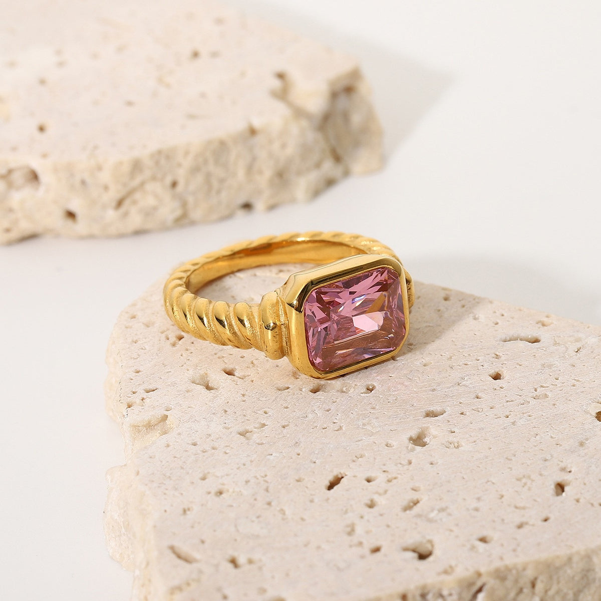 Lola Pink Ring